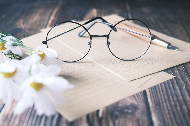 How to Journal for Clarity and Focus: A Simple Guide